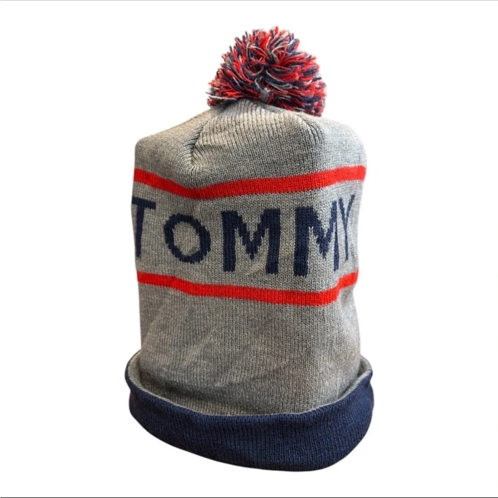 Tommy Hilfiger Men’s Gray, Red and Navy Blue Knit Winter Pom Beanie